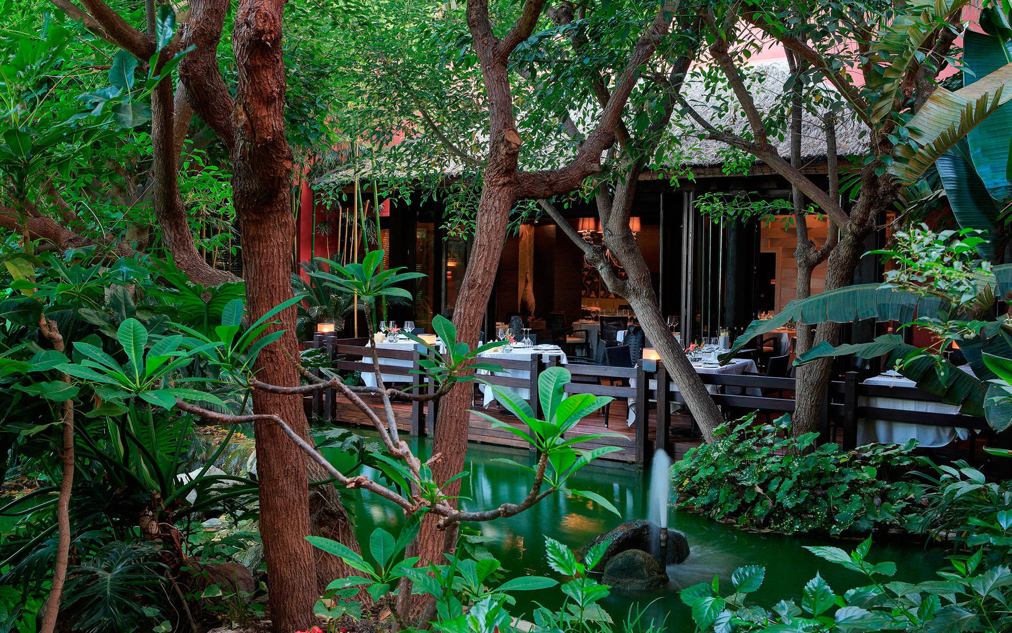 Asia Gardens Hotel & Thai Spa, A Royal Hideaway Hotel Finestrat Restoran fotoğraf The restaurant