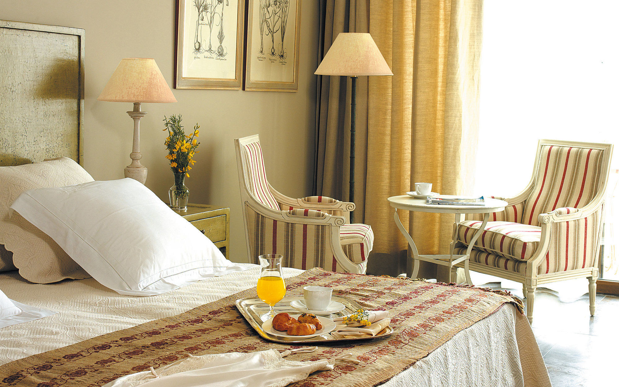 Asia Gardens Hotel & Thai Spa, A Royal Hideaway Hotel Finestrat Dış mekan fotoğraf A room at the hotel