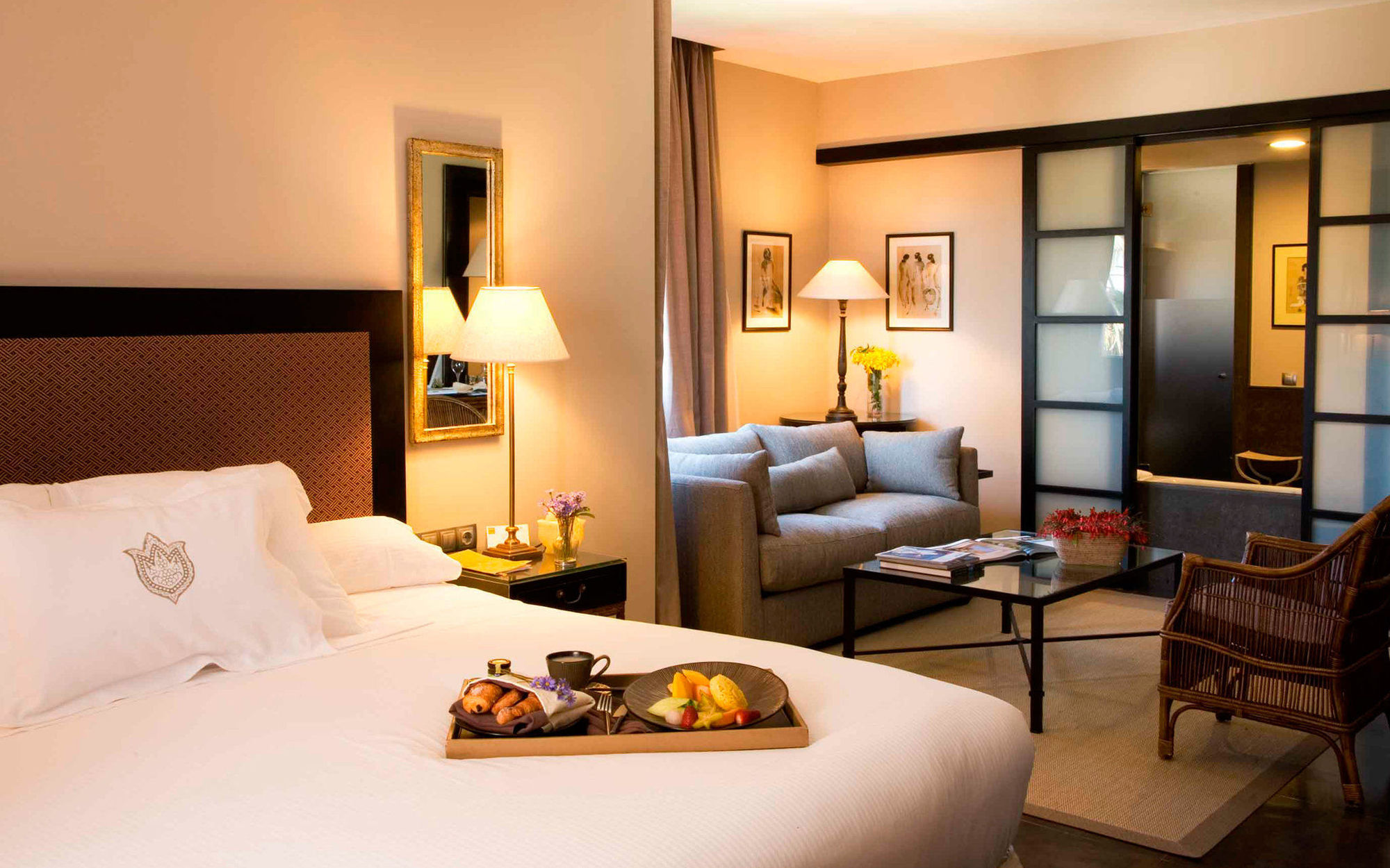 Asia Gardens Hotel & Thai Spa, A Royal Hideaway Hotel Finestrat Dış mekan fotoğraf A room at the Mandarin Oriental, Madrid